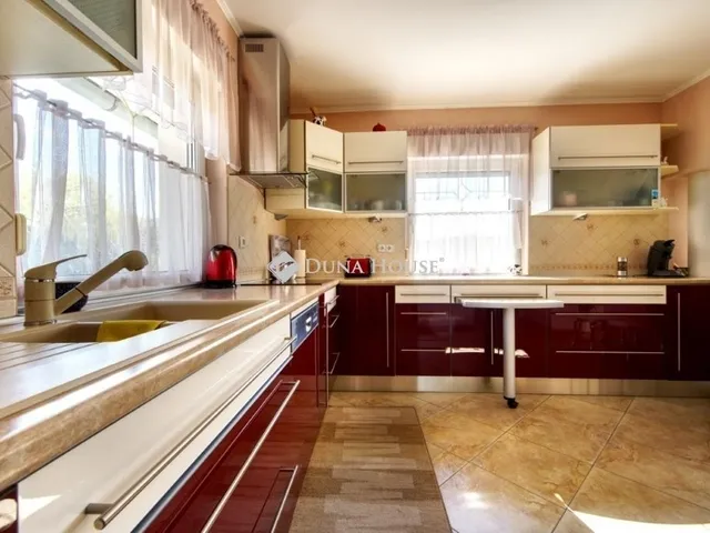 Eladó ház Telki 520 nm