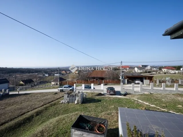 Eladó ház Tinnye 120 nm