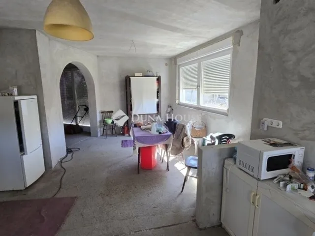 Eladó ház Páty 342 nm