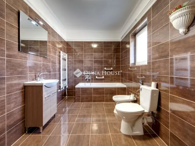 Eladó ház Telki 143 nm