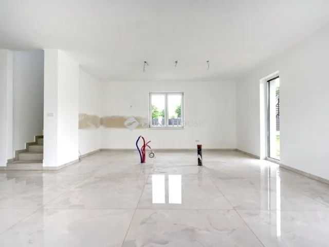 Eladó ház Herceghalom 189 nm