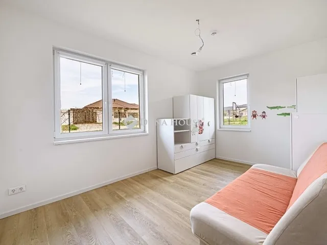 Eladó ház Budajenő 160 nm