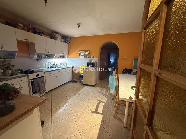 Eladó ház Etyek 149 nm