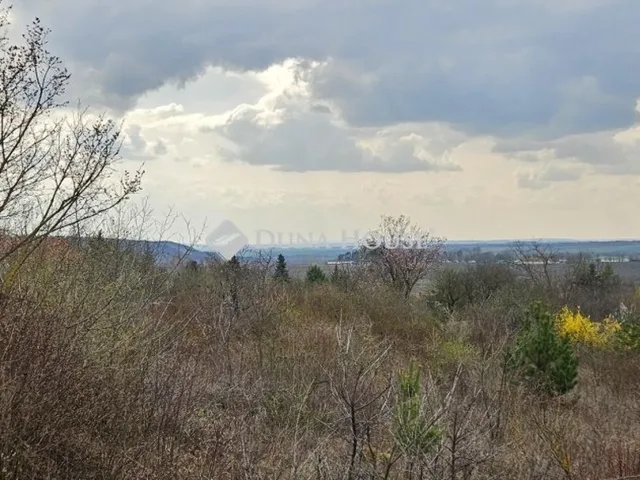 Eladó ház Mány 60 nm