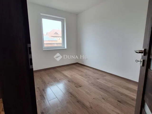 Eladó ház Tinnye 145 nm
