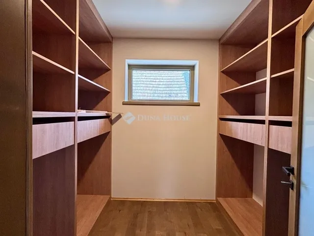 Eladó ház Perbál 150 nm