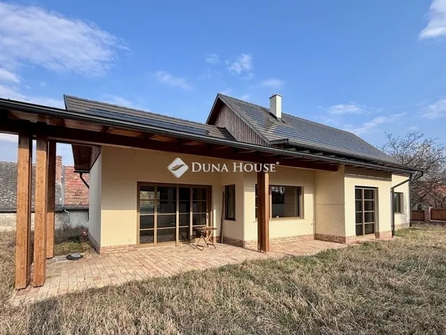 Eladó ház Perbál 150 nm