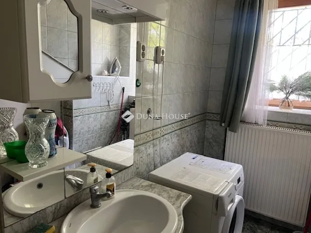 Eladó ház Zsámbék 200 nm
