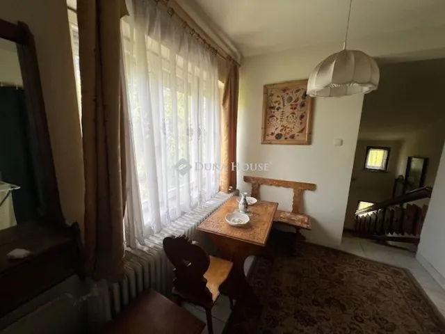 Eladó ház Zsámbék 200 nm