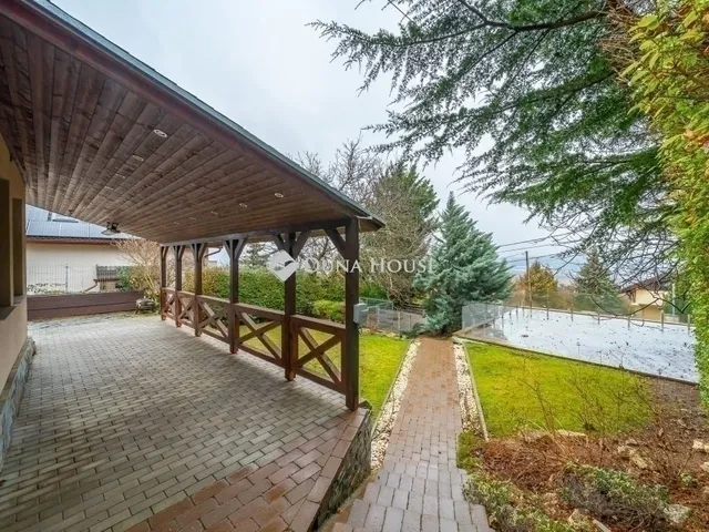 Eladó ház Budaörs 150 nm
