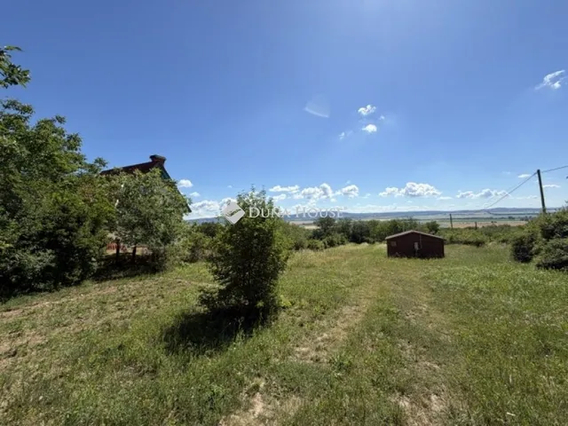 Eladó telek Tök 2662 nm