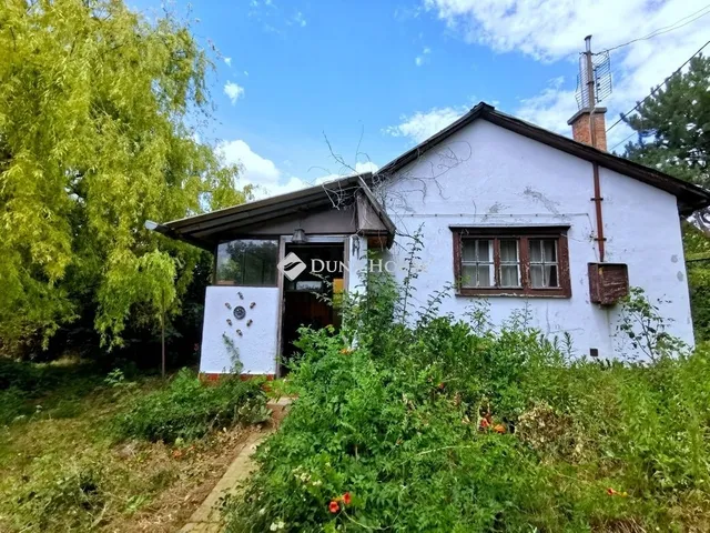 Eladó telek Budakeszi 2150 nm