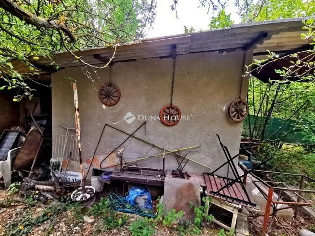 Eladó telek Budakeszi 2150 nm