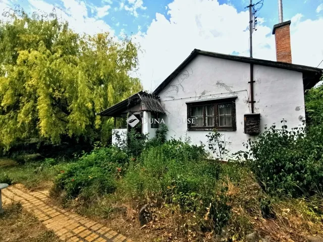Eladó telek Budakeszi 2150 nm