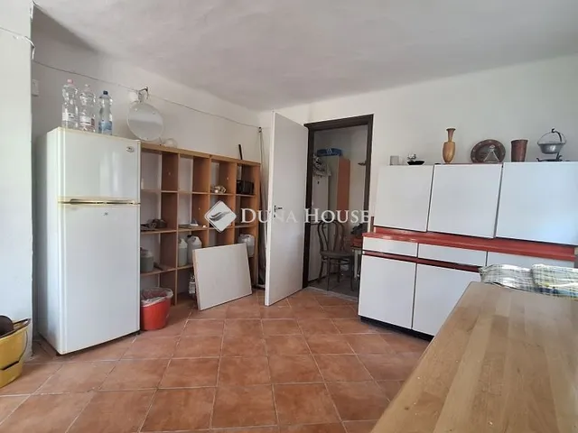 Eladó nyaraló Biatorbágy 43 nm