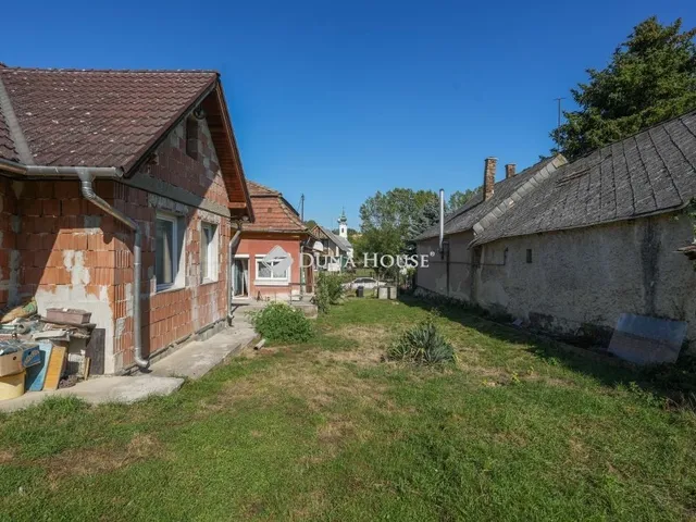 Eladó ház Mány 160 nm