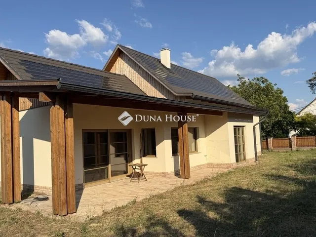Eladó ház Perbál 150 nm