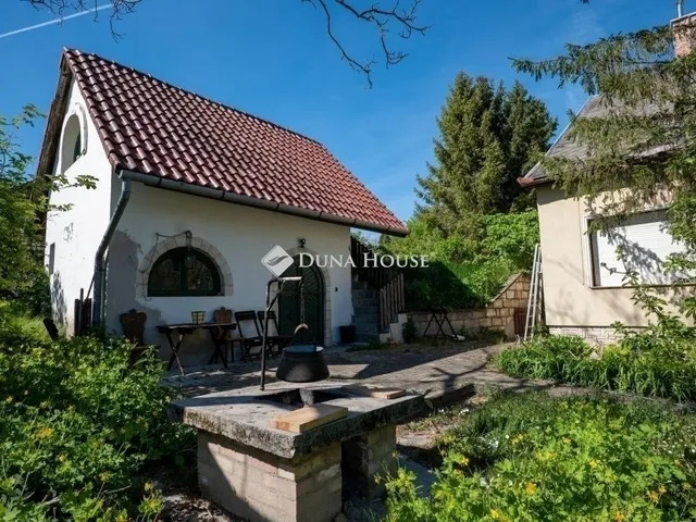 Eladó ház Zsámbék 200 nm