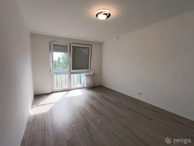 Eladó lakás Szolnok 30 nm