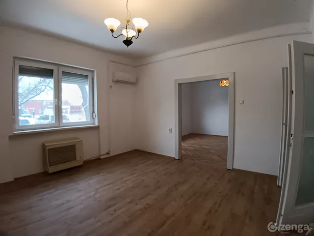 Eladó lakás Szolnok 57 nm