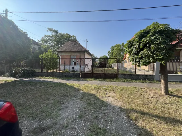 Eladó telek Debrecen, Csapókert 1098 nm