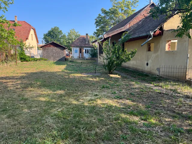 Eladó telek Debrecen, Csapókert 1098 nm