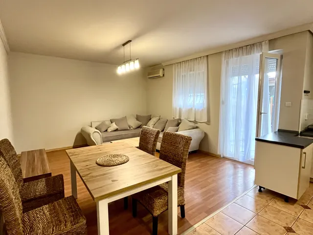 Kiadó lakás Debrecen, Hatvan utcai kert 63 nm