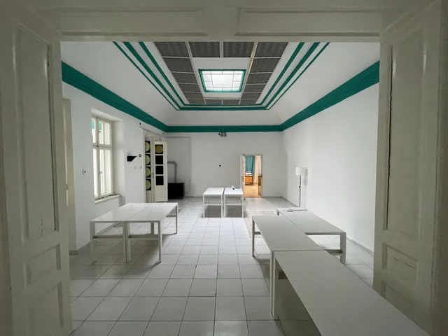 Kiadó kereskedelmi és ipari ingatlan Debrecen, Belváros 198 nm