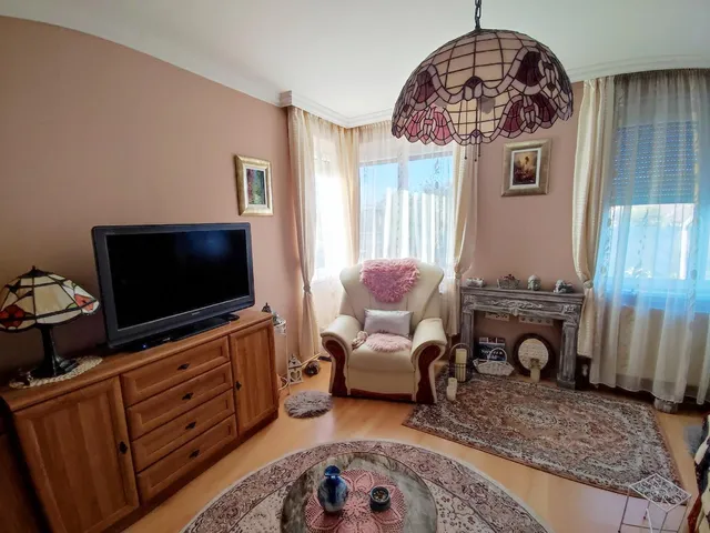 Eladó ház Debrecen, Kerekestelep 123 nm