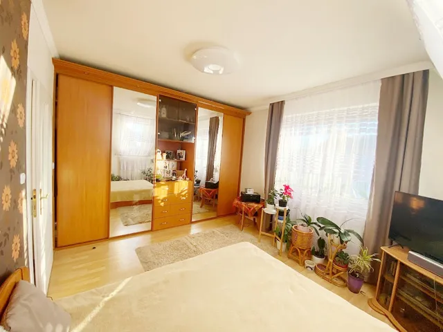 Eladó lakás Debrecen, Epreskert 69 nm
