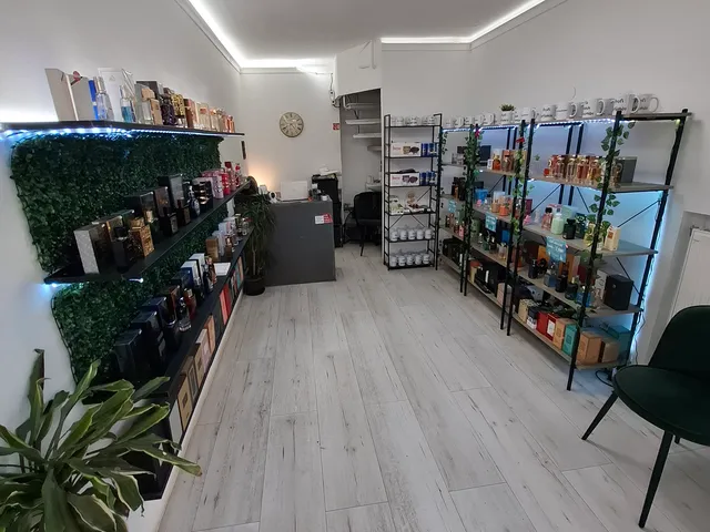 Eladó kereskedelmi és ipari ingatlan Debrecen, Belváros, Batthyány utca 36 nm