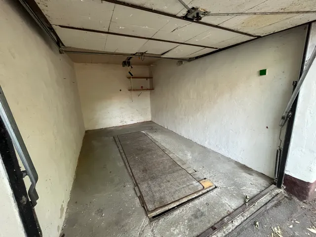Eladó garázs Debrecen, Nagyerdő 13 nm