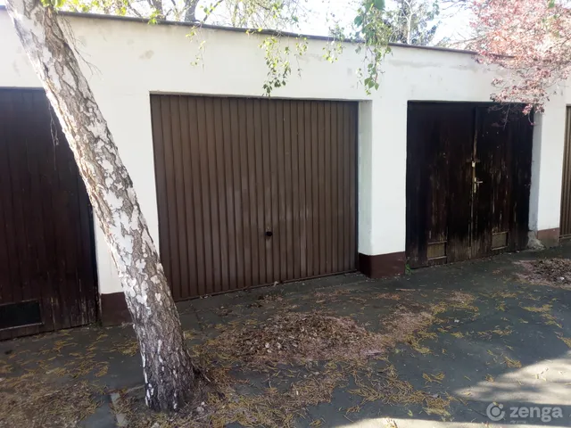Eladó garázs Debrecen, Nagyerdő 13 nm