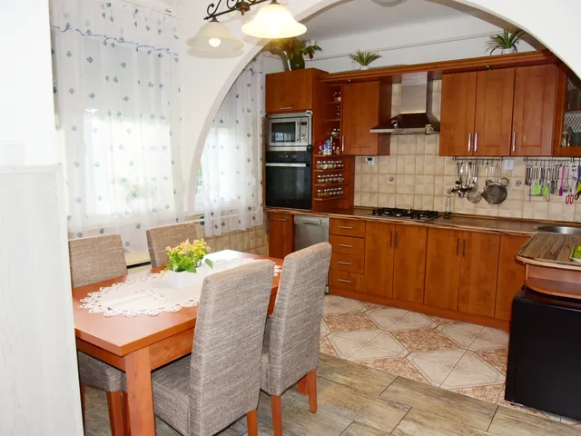Eladó lakás Debrecen, Kerekestelep 60 nm