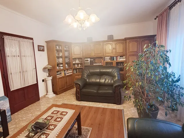 Eladó ház Debrecen, József Attila-telep 130 nm