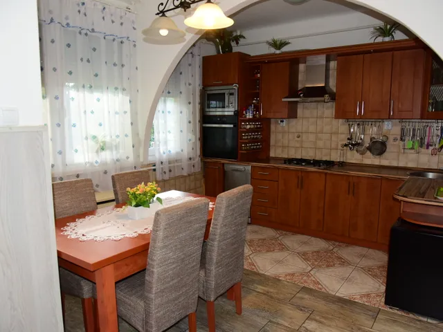Eladó lakás Debrecen, Kerekestelep 61 nm