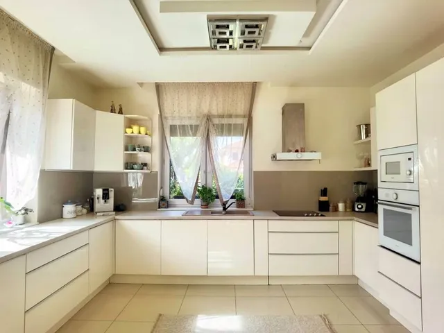 Eladó ház Nyíregyháza 160 nm