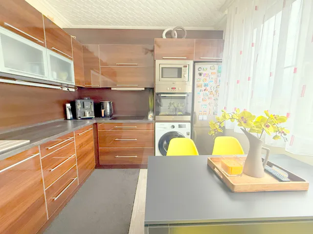 Eladó lakás Debrecen, Tócóskert 70 nm