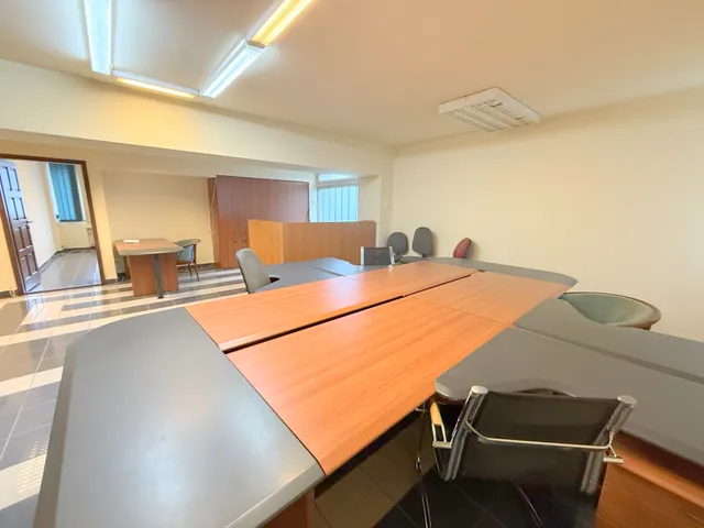 Kiadó kereskedelmi és ipari ingatlan Nyíregyháza, Belváros 75 nm