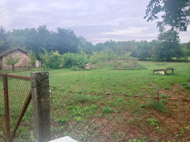 Eladó telek Nyíregyháza 1400 nm