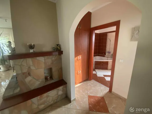 Eladó ház Kecskemét, Kőrösihegy, Bérc utca 126 nm