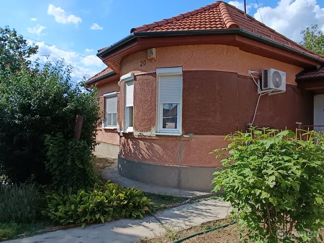 Eladó ház Isaszeg 68 nm