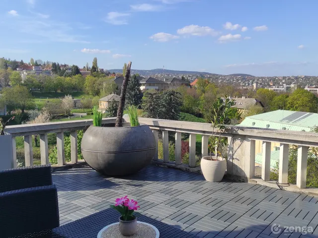 Eladó lakás Budapest XII. kerület, Németvölgyi 117 nm