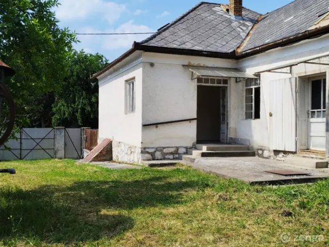 Eladó ház Felsőtárkány, Fő út 200 107 nm