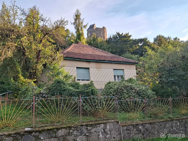 Eladó ház Hollókő 62 nm