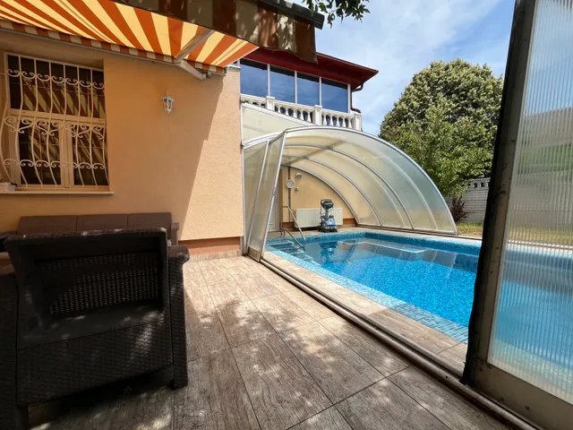 Eladó ház Budapest XV. kerület, Pestújhely 400 nm