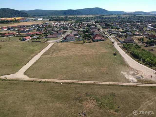 Eladó telek Márkó 11569 nm