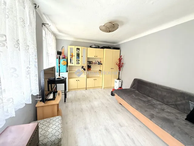 Eladó lakás Budapest XV. kerület 20 nm