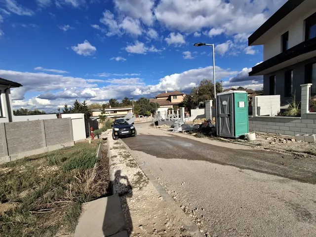 Eladó telek Üröm 913 nm