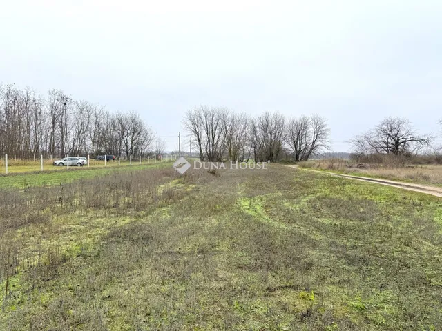 Eladó telek Albertirsa 720 nm